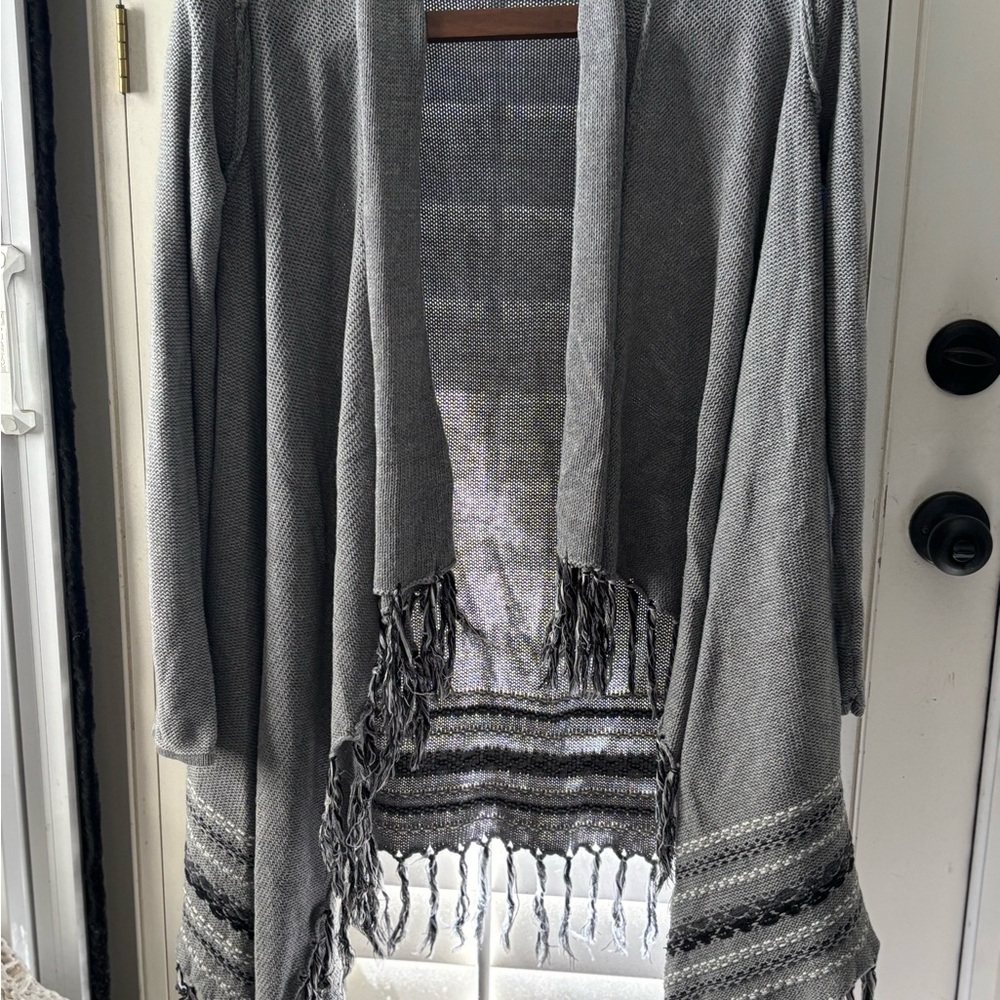 CAbi Gray Fringe Open Cardigan‎ - Picture 3 of 10
